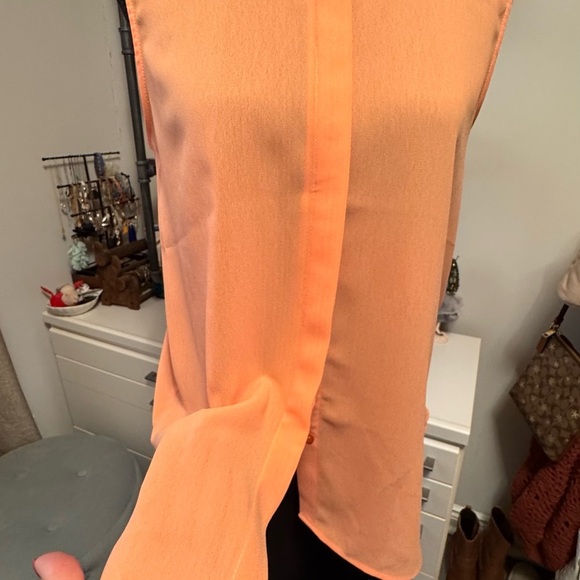 In unworn condition ٫Sleeveless Orange Women's Top - Picture 4 of 4